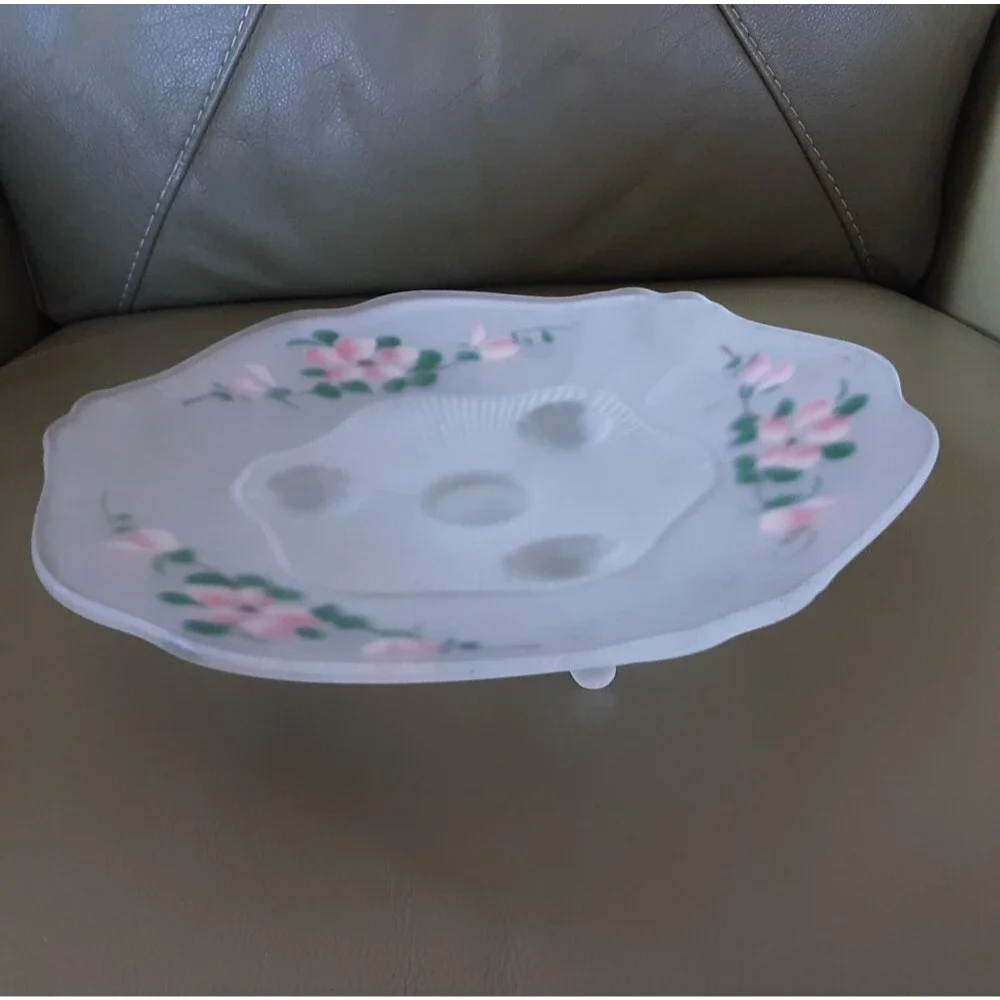 Lancaster WHITE FROSTED w/ Pink Floral Pattern 3 Footed 10
